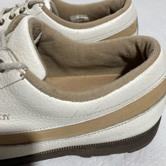 Footjoy Softjoys 98512 Golf shoes white tan leather spike less size 7.5 - Picture 3 of 11